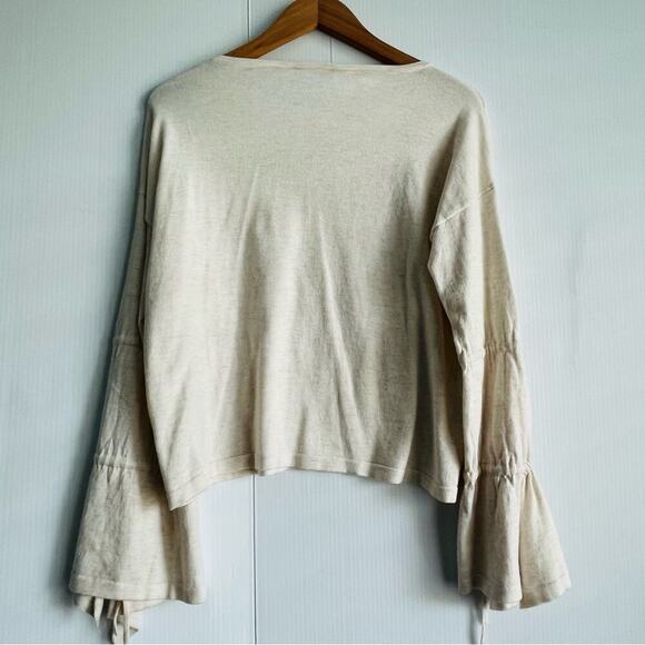🆕 MNG basics by Mango cream bell sleeve sweater size extra small NWT - Picture 5 of 6